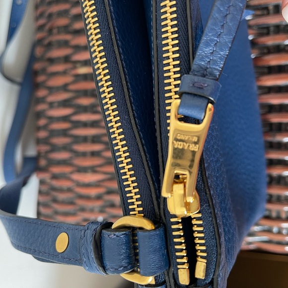 Prada Vitello Phenix Double Zip Crossbody Bag Baltico - Picture 5 of 11